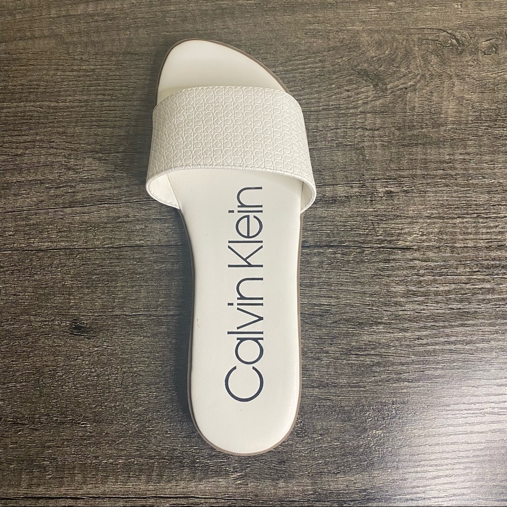 Calvin Klein White Slip-On Sandal Size 6.5 - Picture 3 of 6